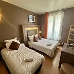 Victor Hugo Hotel 2*