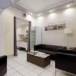 Victor Hugo Hotel 2*