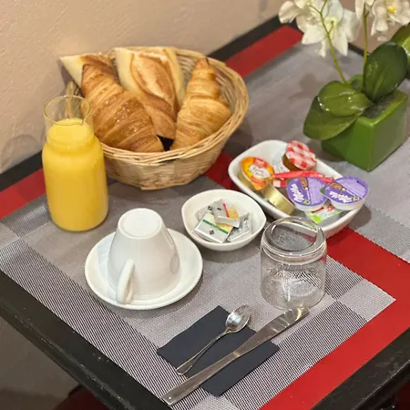 Victor Hugo Hotel Clamart